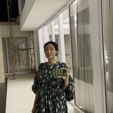 Pembangunan Rumah Diprotes Warga, 7 Potret Hunian Ayu Dewi yang Megah & Mewah