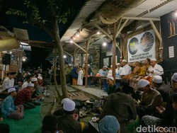 Tangkal Perang Sarung hingga Balap Liar Lewat Dakwah di Warung Kopi