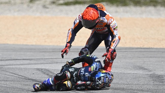 Presiden FIM Jorge Viegas memperingatkan Marc Marquez bahwa citranya bisa tercoreng akibat permintaan banding terhadap sanksi double long lap penalty.