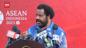 VIDEO: Lenis Kogoya Minta Kelompok Egianus Hentikan Kekerasan di Papua