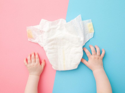 Alasan Kotoran Bayi Baru Lahir Berwarna Hitam Pekat, Bunda Perlu Tahu
