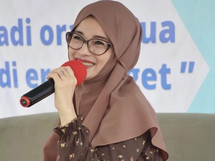 Terpopuler: Lama Menghilang, Intip 7 Potret Jihan Fahira Awet Muda Bak Siswa SMA