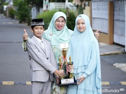 Gaya Parenting Ibunda Adan & Salsa yang Juara MHQ, Ajarkan Ngaji Sejak Usia 3 Tahun