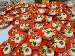 Masjid Ar Rahman Blitar Sediakan 1.000 Porsi Buka Puasa Gratis Tiap Hari