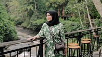 Fashion Ramadan: 5 Gaya Hijab Kekinian hingga Syari dari Artis, Buat Inspirasi Lebaran