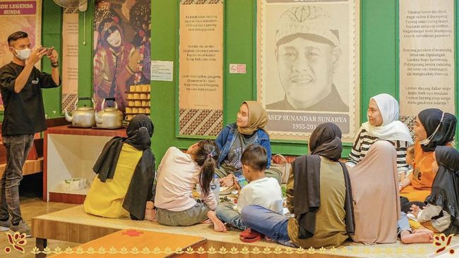 Apa Anda sedang bingung memilih tempat makan untuk bukber di Kota Bandung? Berikut rekomendasi tempat bukber di Bandung yang murah.