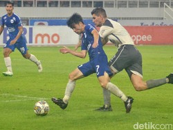 Taisei Marukawa Janji Tak Selebrasi Jika Jebol Gawang Persebaya