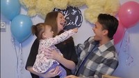 <p>Saat ini Randy dan Chelsey sedang menunggu kelahiran anak kedua, Bunda. Beberapa waktu yang lalu, pasangan ini membocorkan bahwa anak kedua mereka akan lahir berjenis kelamin laki-laki. (Foto: Instagram @randpunk)</p>