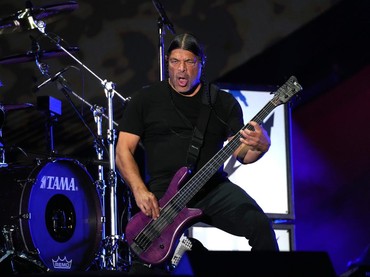 Pertama Kalinya Robert Trujillo Akan Sumbang Vokal untuk Lagu Baru Metallica