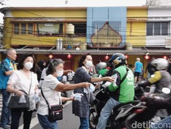 Momen Toleransi Komunitas Tionghoa Bandung Saat Ramadan