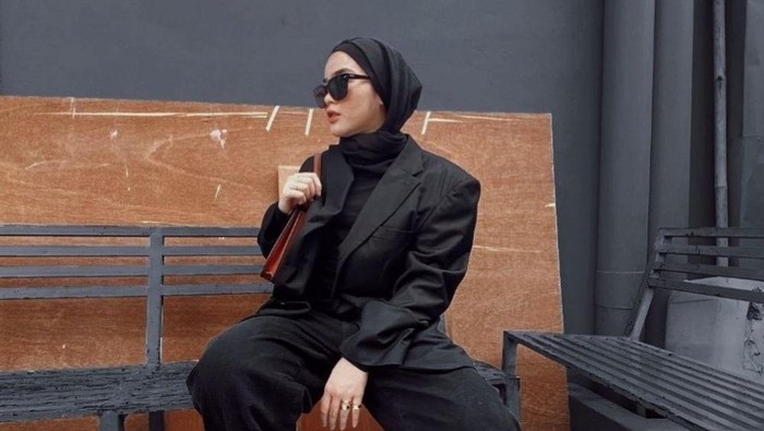 OOTD Bukber Anti Ribet ala Sivia Azizah, Cocok Banget Untuk Kamu yang