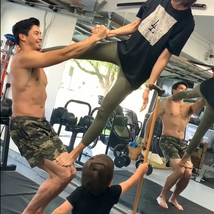 <p>Melihat hubungan keduanya yang bahagia, netizen tampaknya ikut merasa senang nih, Bunda. Tak jarang, kolom komentar mereka diisi doa serta harapan yang baik untuk pernikahan mereka. (Foto: Instagram @yoshi_sudarso dan @sarahsudarso)<br /><br /><br /></p>