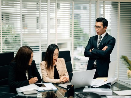 10 Tanda Toxic Work Culture di Tempat Kerja, Enggak Banget deh!