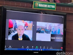 Pimpinan Khilafatul Muslimin Surabaya Divonis 5 Tahun Penjara
