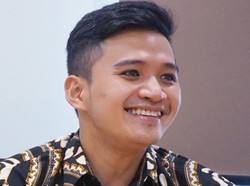Keniscayaan Kelindan Sepak Bola dan Politik