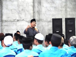 Sapa Milenial Probolinggo, Gus Sadad Sebut Nasib Bangsa Ditentukan Anak Muda