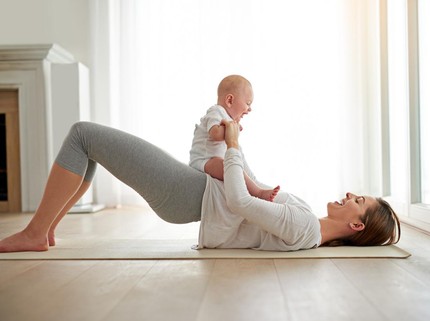 9 Manfaat Mengejutkan Pilates setelah Melahirkan untuk Pulihkan Tubuh Bunda