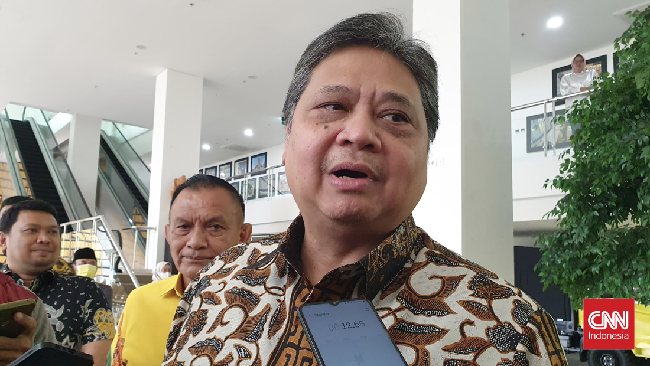 PKS resmi mengusung Sohibul Iman untuk Pilkada Jakarta, sementara Golkar masih menunggu potensi mengusung Ridwan Kamil.