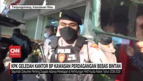 VIDEO: KPK Geledah Kantor BP Kawasan Perdagangan Bebas Bintan