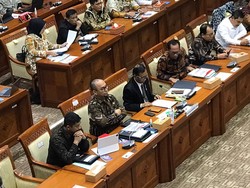 6 Jam Rapat Mahfud Md dan DPR tapi Rp 349 T Belum Terang Juga