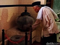 Padasan Masjid Puluhan Klaten Ramai Dipakai Mandi Anak Lambat Jalan-Bicara