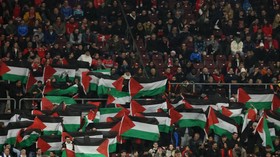 Viral Bendera Palestina Berkibar Kala Israel Keok di Kualifikasi Euro