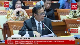 VIDEO: Mahfud MD Sebut DPR Markus, Rapat Komisi III Riuh Interupsi
