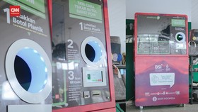 VIDEO: Ikut Perbanyak Mesin Tukar Botol Plastik dengan Plastobot NFT