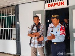 Wamenkumham Enggan Bicara Penetapan Tersangka Keponakan: Lagi Puasa