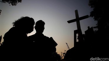 img-title Lirik Lagu Rohani Tuhan Yesus, Kami Datang