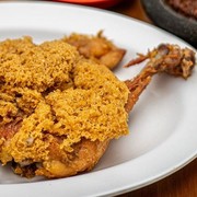 6 Rekomendasi Kuliner Ayam Khas Jogja yang Enak untuk Santap Berbuka Puasa bareng Keluarga, Dijamin Nagih!
