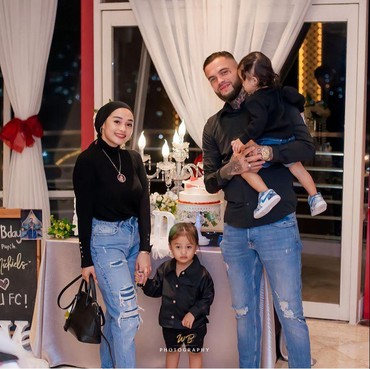 9 Potret Pesepakbola Diego Michiels Eks Nikita Willy yang Mualaf