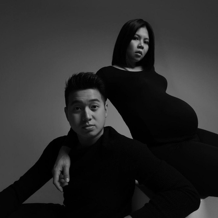 <p>Dalam potret ini, Greysia memamerkan baby bump kehamilannya yang sudah terlihat besar. Ia berpose bersama sang suami, Felix Djimin. (Foto: Instagram @greyspolii)</p>