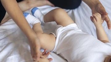CIRI ANAK DENGAN KAKI PENGKOR