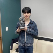 Deretan Prestasi yang Diperoleh Jimin BTS Lewat Album Debut Solo, FACE