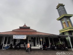 Kental Corak Sumedang Larang dari Masjid Tertua di Kota Tahu