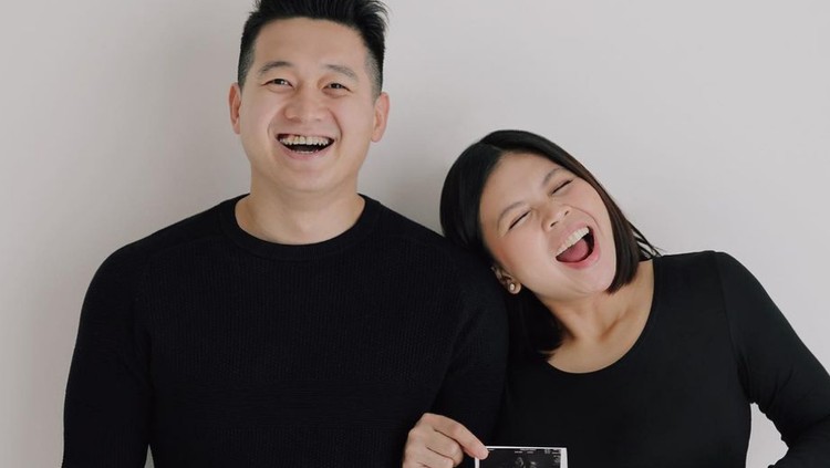 Pemotretan Kehamilan Greysia Polii