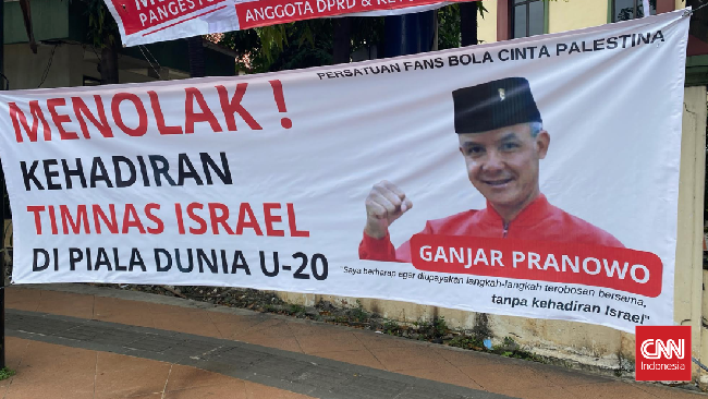 Israel melalui kedutaan besar di Singapura menanggapi soal timnas Israel ditolak Indonesia di Piala Dunia U-20 hingga FIFA coret RI jadi tuan rumah.