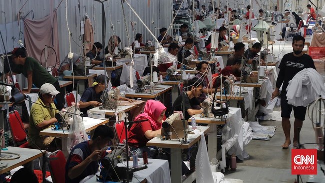 Apindo menyebut sektor bisnis alas kaki, tekstil dan manufaktur masih tertekan meskipun perekonomian sudah pulih.