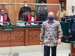 Sidang Tuntutan Kasus Narkoba Irjen Teddy Minahasa Dimulai!