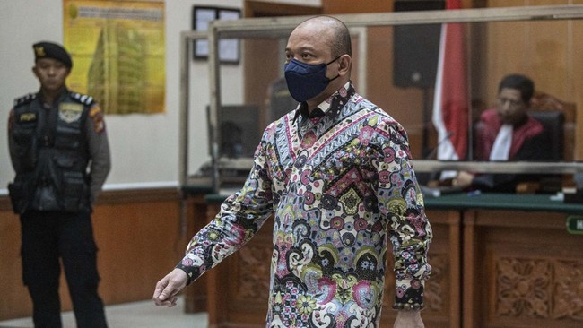JPU menyatakan tak ada hal meringankan bagi eks Kapolda Sumatera Barat Teddy Minahasa dalam kasus narkoba. Dalam perkara ini, Teddy dituntut hukuman mati.