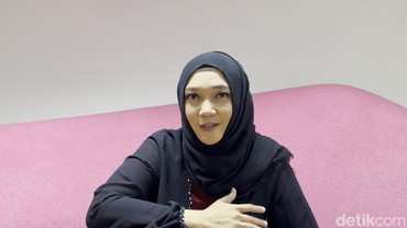 img-title Demi Suami dan Anak, Sulis Putuskan Ngerem Ambil Job di Bulan Ramadan