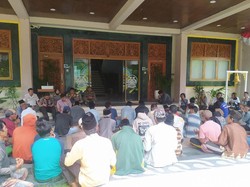 Penilaian Bacakades Diduga Dimanipulasi, Warga Demo Pemkab Bangkalan