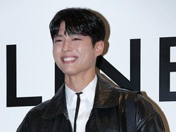 Park Bo Gum Pamer Tumpeng Kiriman Fans Indonesia, IU Girang Kebagian