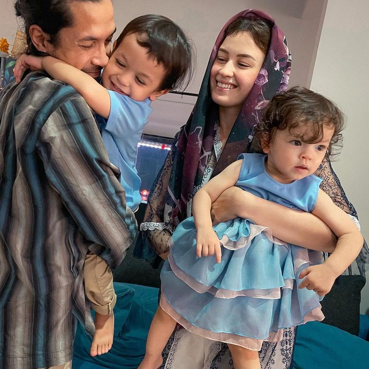 <p>Di salah satu unggahannya pada hari raya idulfitri, Kim juga membagikan kisahnya yang makin sulit mengambil foto yang bagus dengan kedua anak balitanya. Gemas ya, Bunda. (Sumber: Instagram @kimberlyryder)</p>