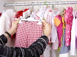 Tips Gaya Fashion Murah Pakai Bahan-bahan Bekas