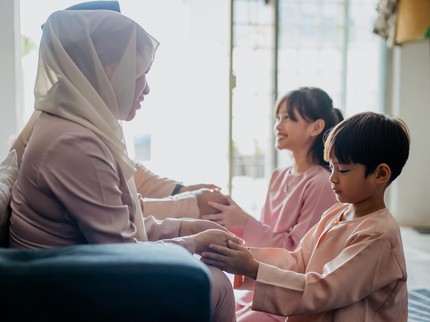Orang Tua Ingin Minta Maaf ke Anak di Momen Lebaran? Hindari 5 Kalimat Ini