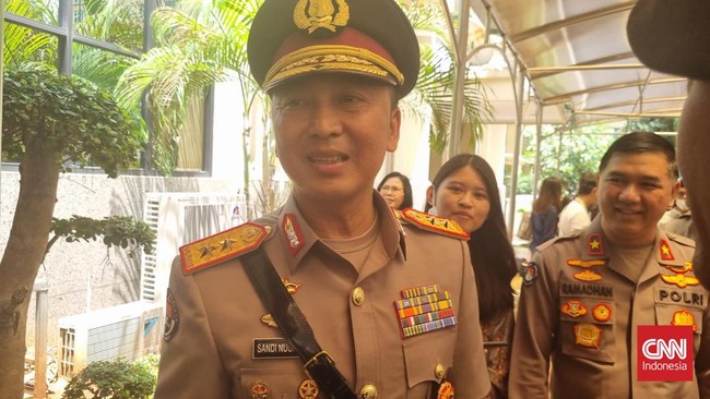 Sandi resmi meninggalkan posisi sebelumnya sebagai Karo Jianstra SSDM Polri, kini menggantikan posisi yang ditinggalkan Dedi Prasetyo yang menjadi As SDM Polri.