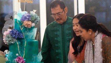 img-title 9 Momen Sweet Seventeen Khirani Anak Mayangsari & Bambang Trihatmodjo