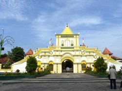 Jadwal Salat Jawa Timur Hari Ke-21 Ramadhan, 12 April 2023